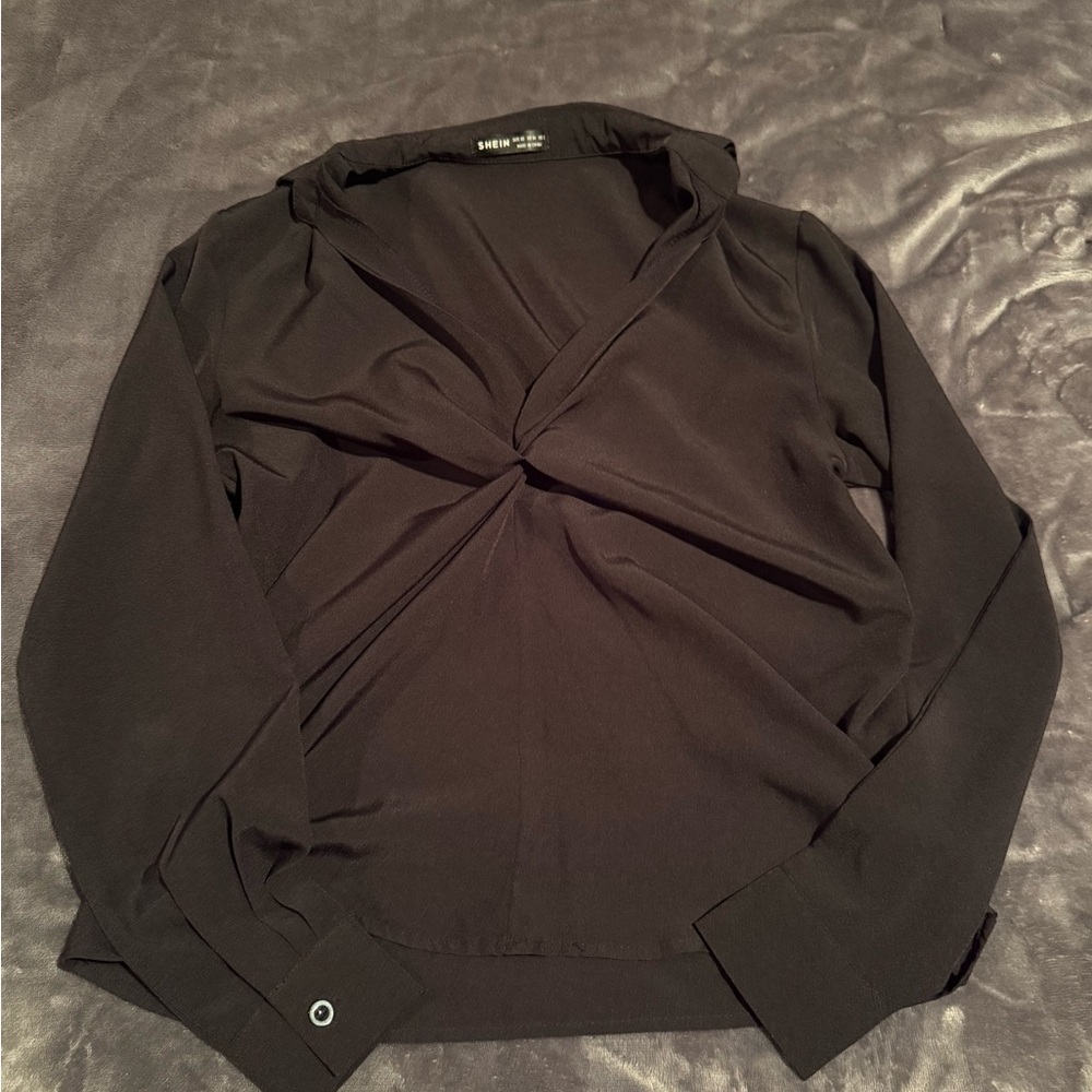 SHEIN Elegant Black Top